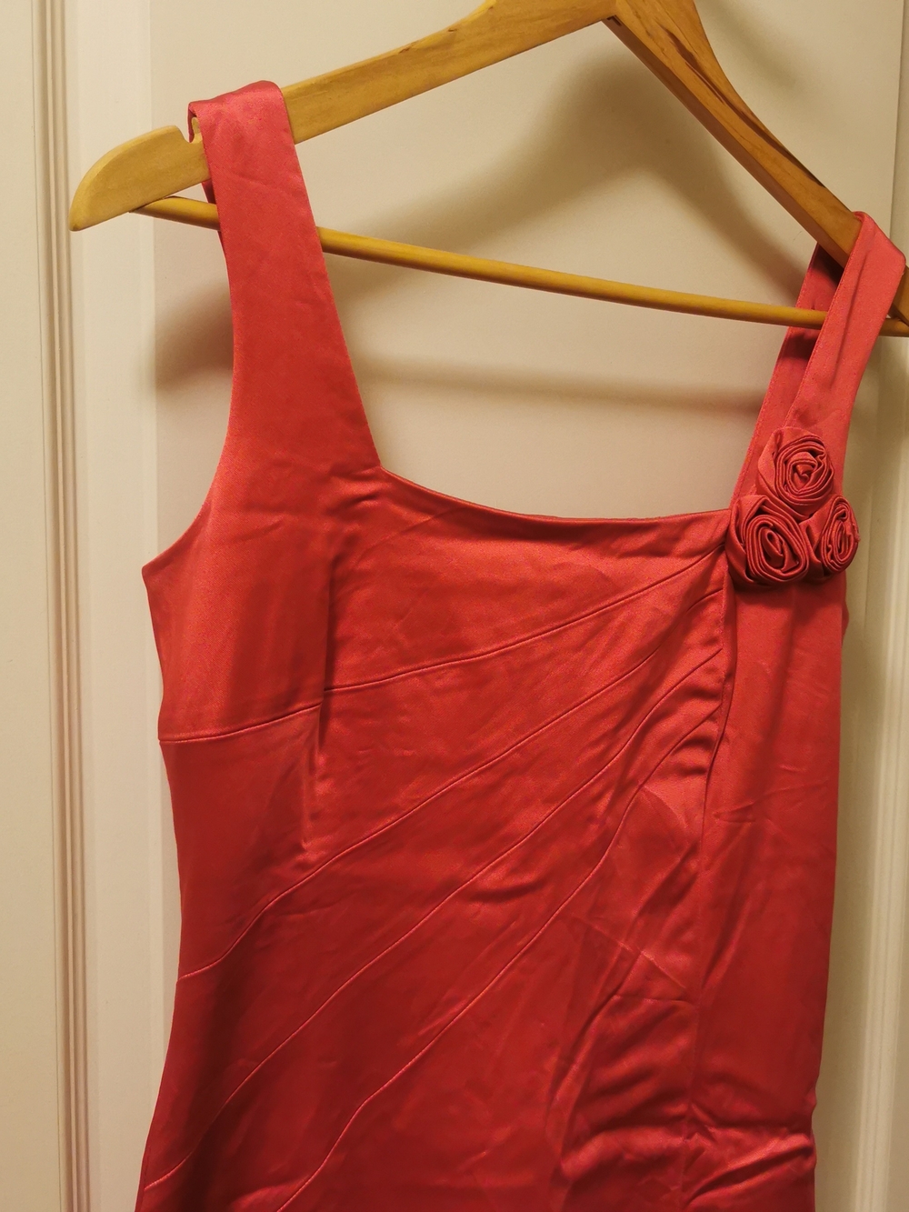 Gorgeus Calvin Klein Salmon, Rosette Dress size 6